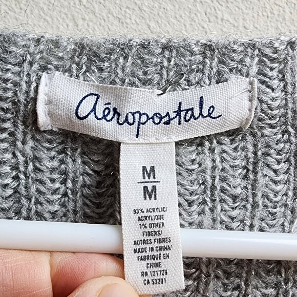 Aeropostale Gray V-Neck Sweater Size Medium - Picture 8 of 14